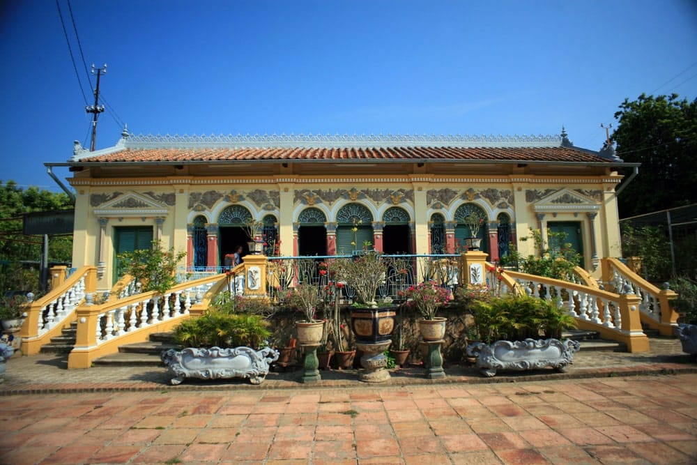 Khám phá Nhà cổ Bình Thủy – Cần Thơ Toan Canh Nha Co Binh Thuy 02